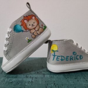 Scarpine da culla dipinte a mano - fantasia Savana